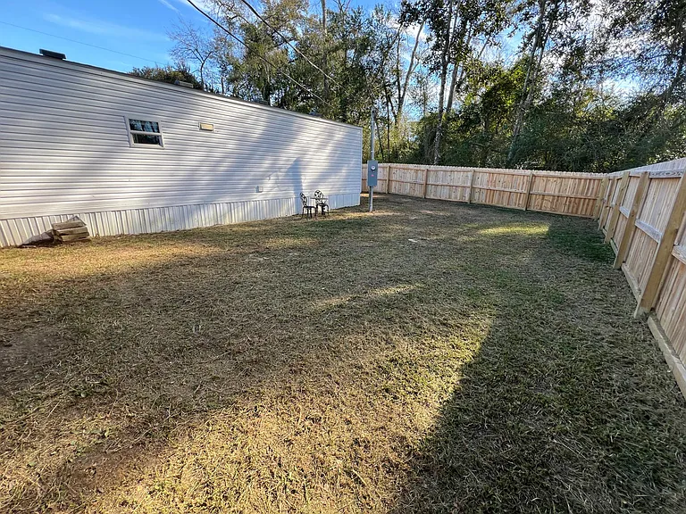 201 Rocky Ave — Photo 28