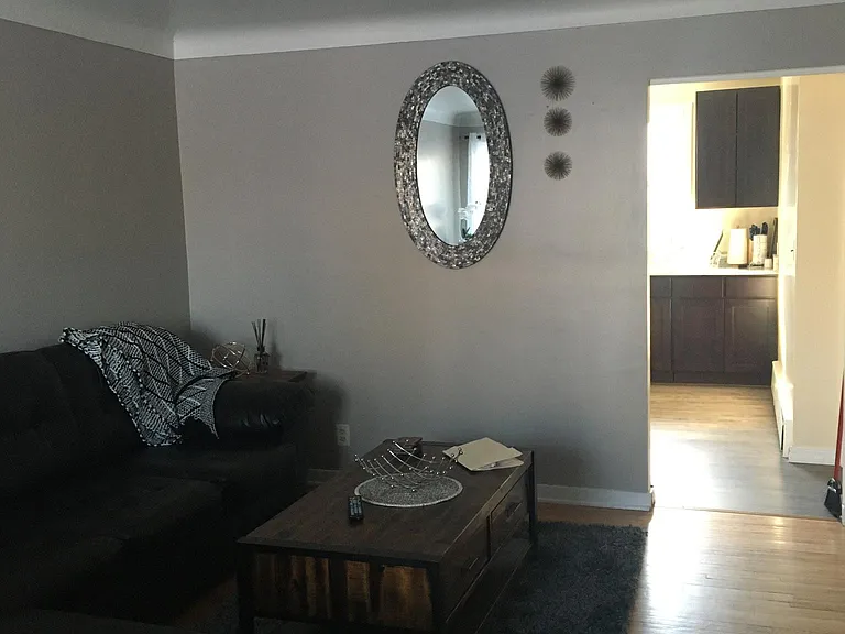 1818 Ford Pkwy — Photo 1