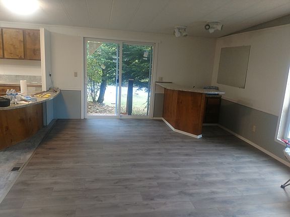 5th image of 11604 234th Avenue Ct E