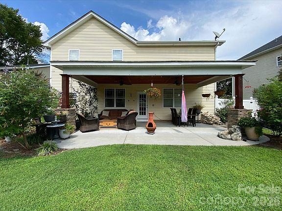 2nd image of 222 Juanita Dr
