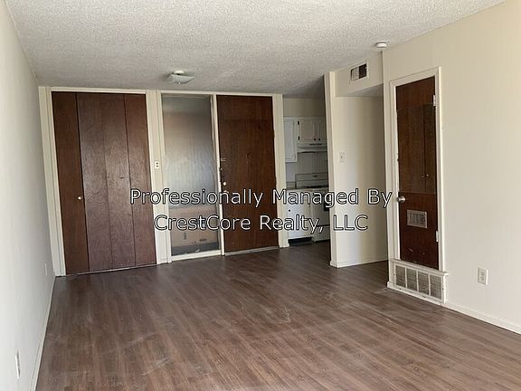3rd image of 818 N Highland Ave Unit 15