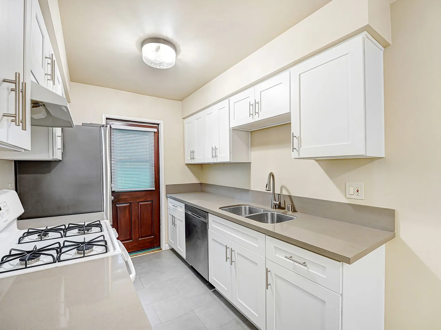 1314 Euclid St. in Santa Monica - near Wilshire Blvd. — Photo 1