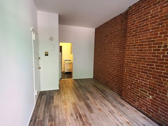 2nd image of 216 E 90th St APT 1FW