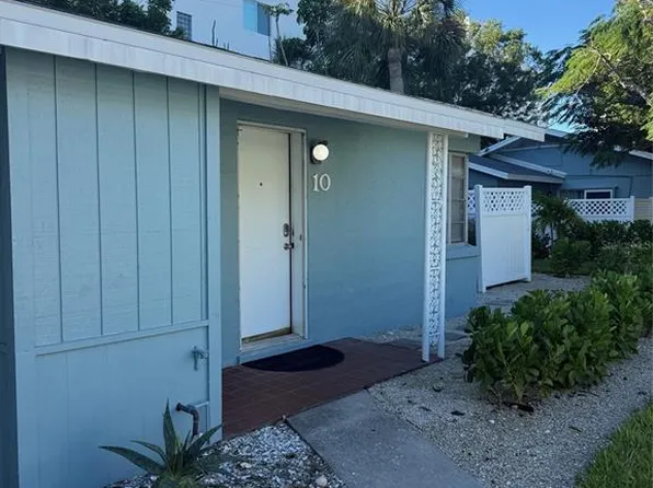 170 Roosevelt Dr APT 6, Sarasota, FL 34236