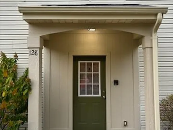 128 Tall Trees Dr #13-I, Amelia, OH 45102