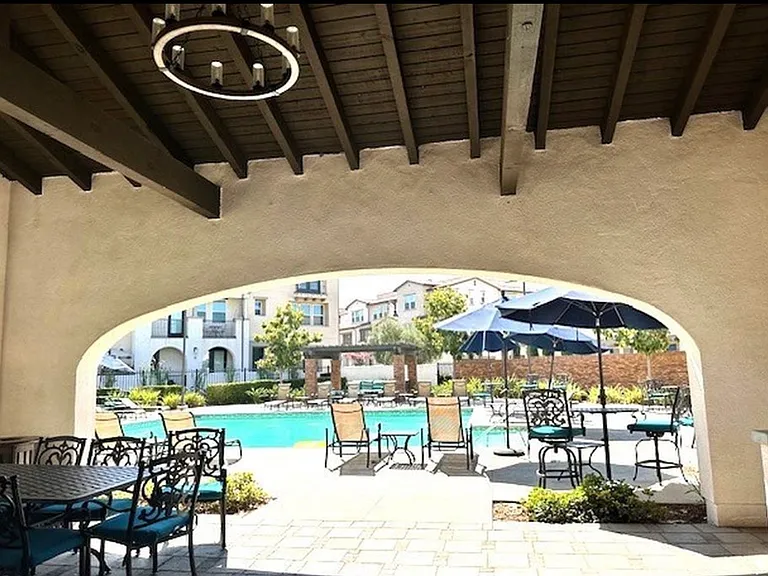 547 W Foothill Blvd #88 — Photo 27