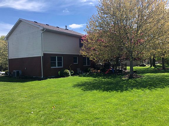 2nd image of 2261 Wells Dr
