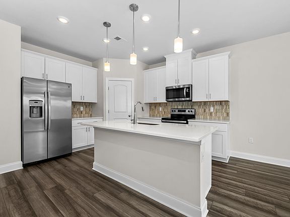 4th image of 3707 Mathewson Way