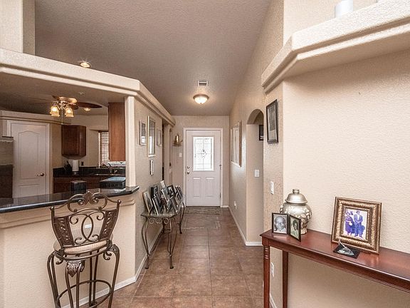 4th image of 2925 Hidden Valley Dr