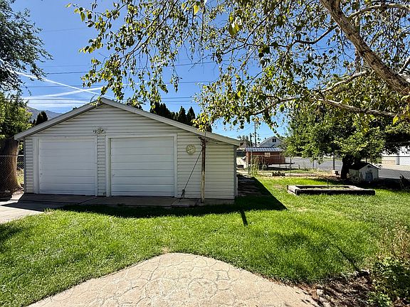 5th image of 955 20th St
