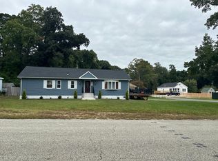314 SE Lake Shore Dr, Millville, NJ 08332