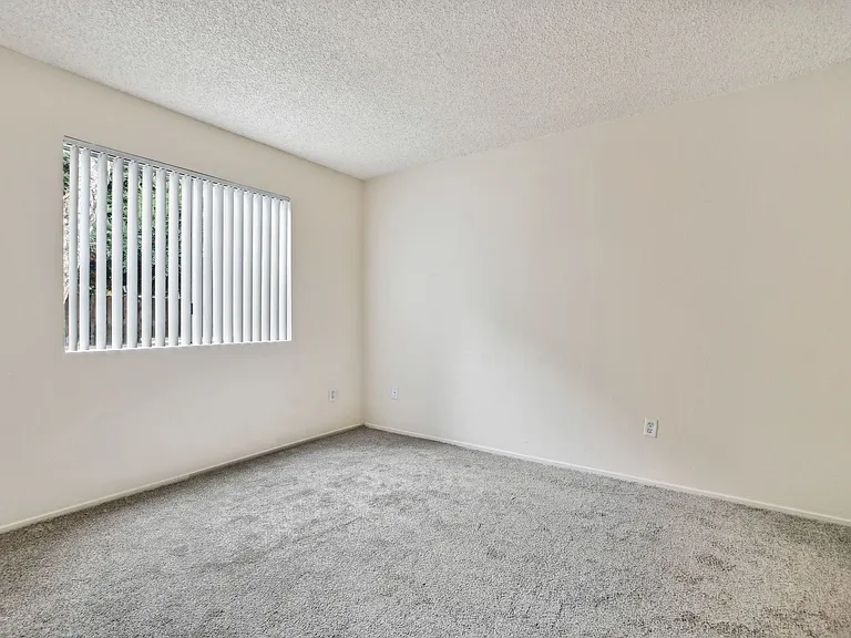 Riverview Ranch Apartments — Photo 30