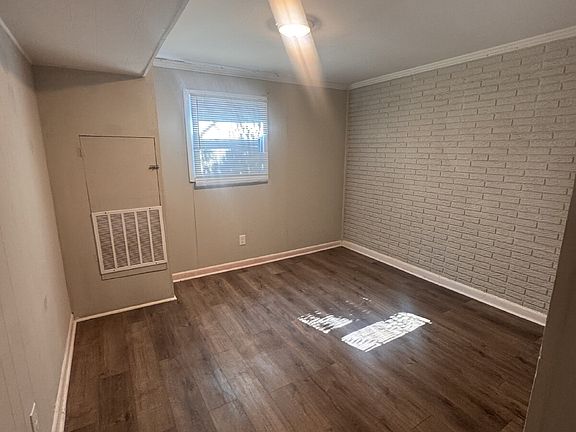4th image of 102 Madrid St APT 14