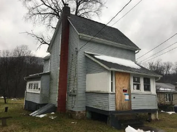 1250 Allegheny St, Julian, PA 16844
