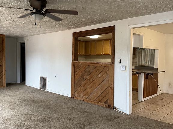 4th image of 1406 E Sumner Ave