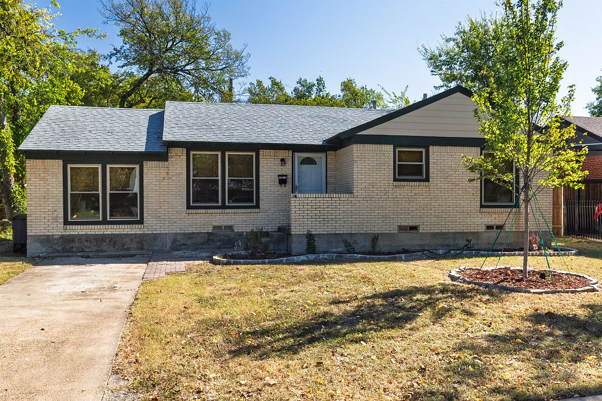 Charming brick home with modern updates and a welcoming front yard. Enjoy a peaceful stay in a quiet neighborhood, just minutes from dining, shops, and more. - 10814 Stallcup Dr