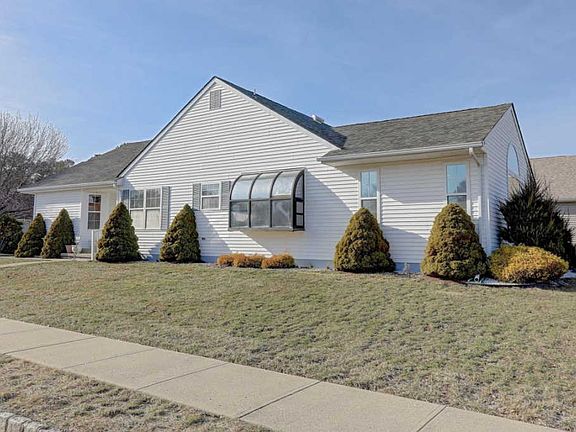 2nd image of 2 Napoli Ct