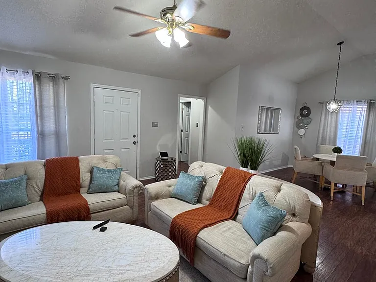 1212 McGowan Dr — Photo 7