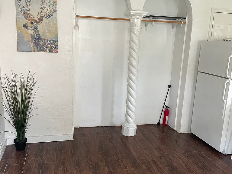 277 NE 82nd St #4 — Photo 3