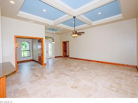 5th image of 2114 SW 49th St