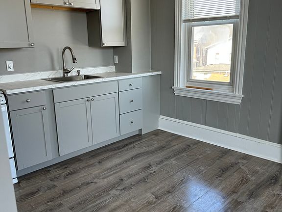 5th image of 68 N Church St