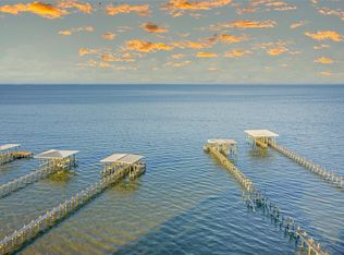 3127 Bayshore Dr, Bacliff, TX 77518