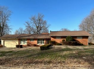 1010 W Bain St, Dexter, MO 63841
