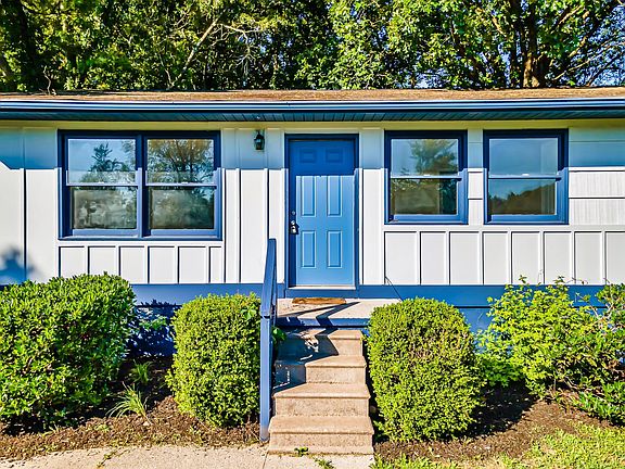 4th image of 3319 Barbury Ln