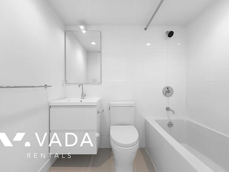 1133 Hornby St #1503 — Photo 12