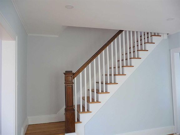 3rd image of 2851 Tilrose Ave