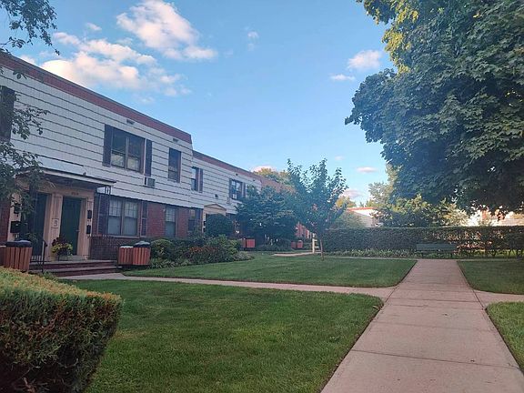 2nd image of 6981B Park Dr E #B