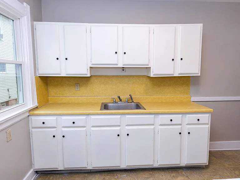 343 Boston Pl — Photo 13