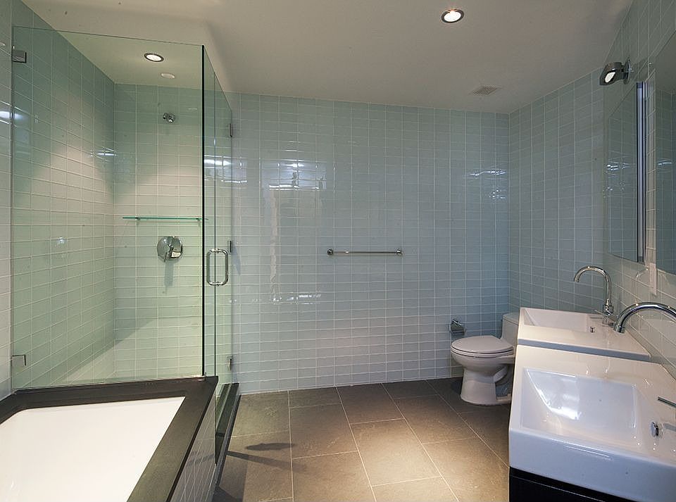 2nd image of 555 W 53rd St APT 1058