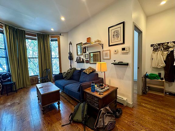 4th image of 212 Hancock St APT 5
