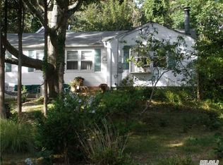 273 E Montauk Hwy, Hampton Bays, NY 11946