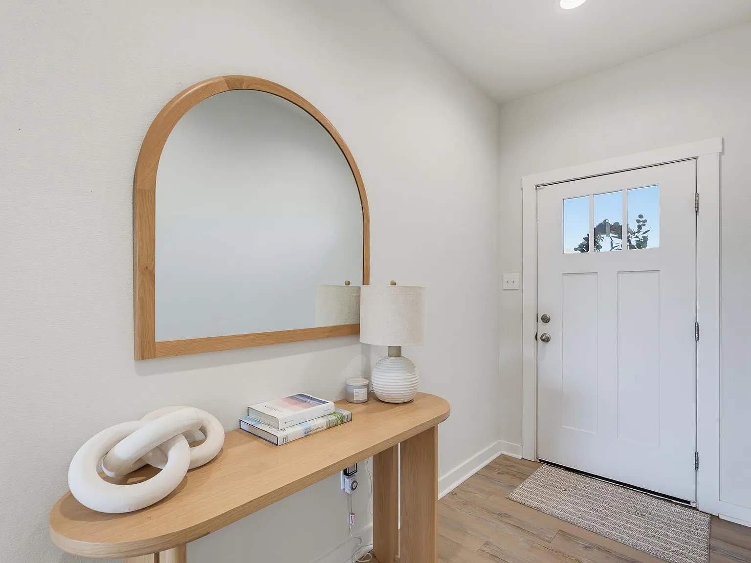 3 bed, 1555 sqft, $4,500 — Photo 4