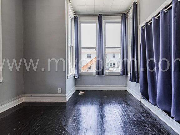 5th image of 3016 Pacific St APT 1