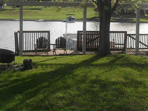 4th image of 1569 N Santee Dr