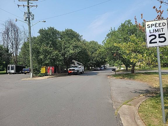 4th image of 3910 Del Mar Dr