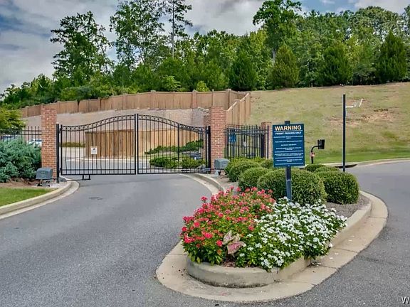 2nd image of 3218 Veterans Memorial Pkwy APT 712