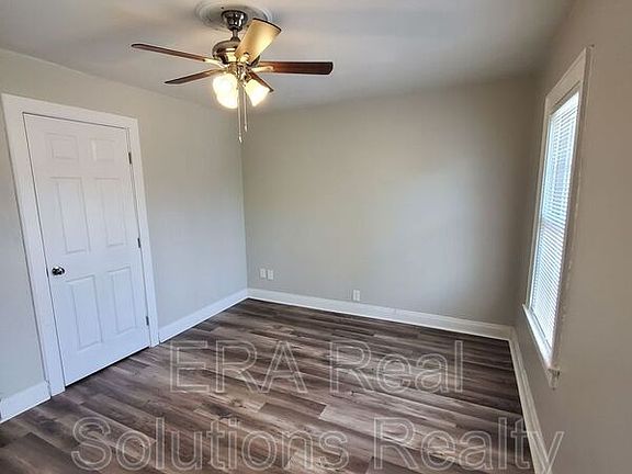 3rd image of 1090 14th Ave