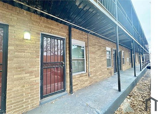 1st image of 139 N Claybrook St #7