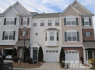 104 Madison Square Ln, Cary, NC 27513