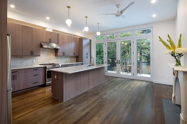 1st image of 419 1st St #1