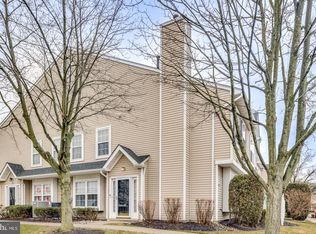 2001 Saxony Dr, Mount Laurel, NJ 08054