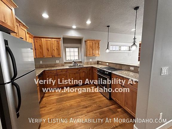 3rd image of 10249 W Kingsbriar Dr