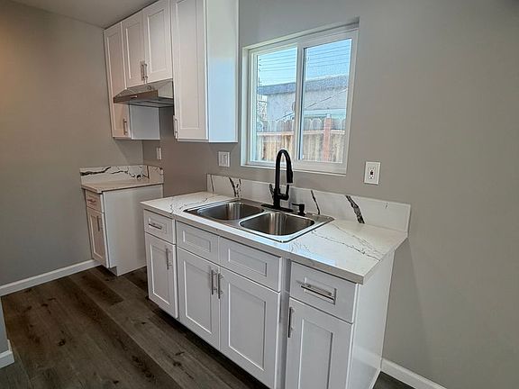 5th image of 5712 Priory St #5716-3/4