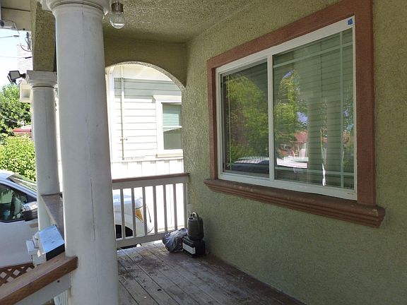 3rd image of 220 N 17th St