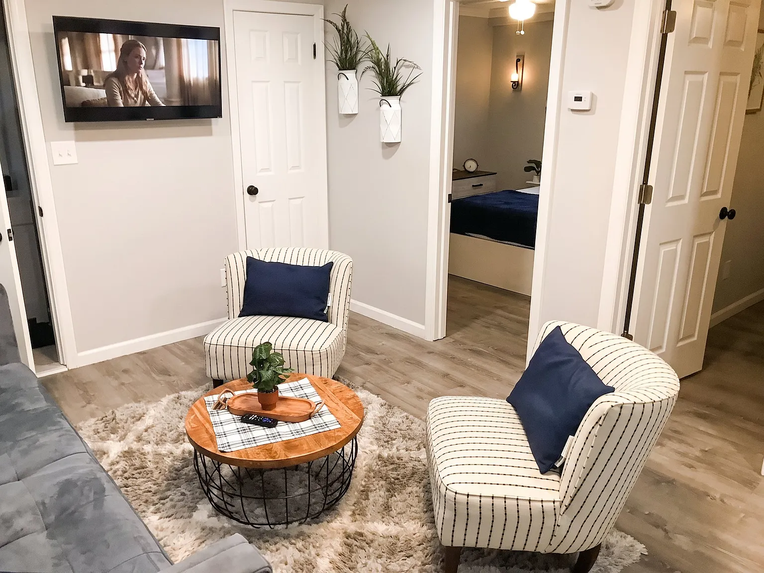 Winter Rental - Unit 4 - Newly Updated - Ground Floor - 2BR Apartment — Photo 3