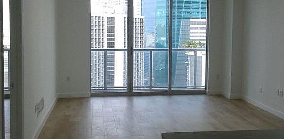 2/2 Condo For Rent in 500 Brickell